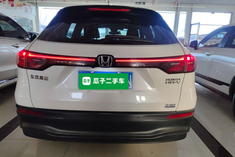 本田HR-V 2023款 240TURBO 劲睿版车身外观6