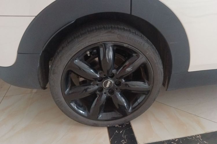 MINI Clubman 2021款 1.5T COOPER车身外观56