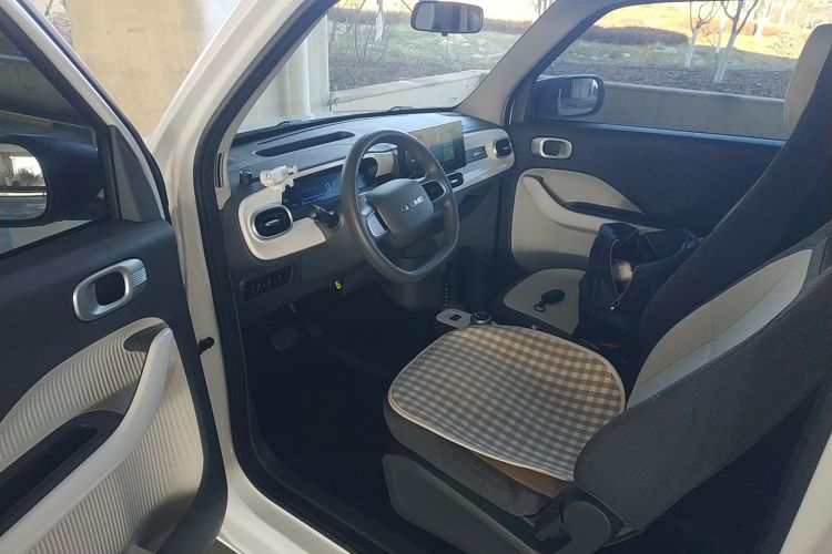 吉利银河 熊猫 2025款 210km 元气熊中控内饰20