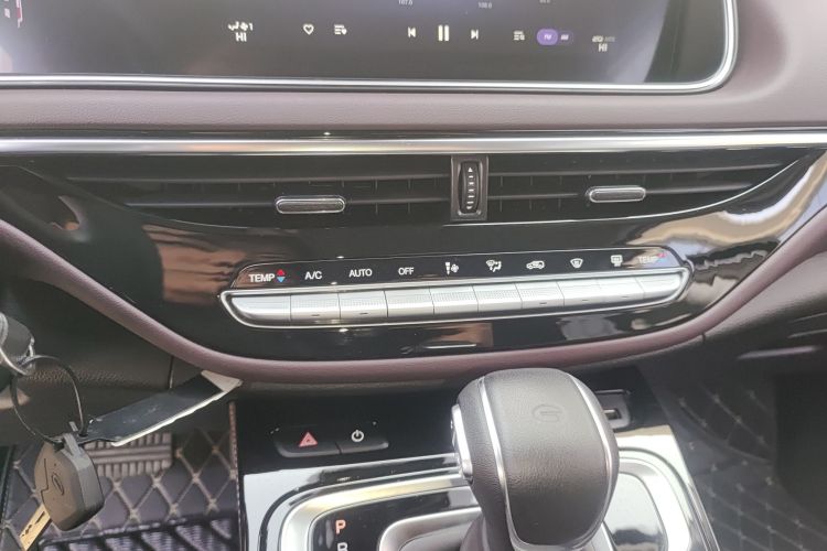 广汽传祺 传祺M6 2023款 PRO 270T DCT精英版中控内饰16