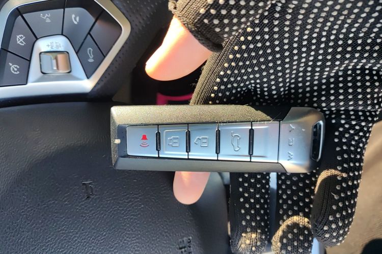 魏牌 VV7 2017款 2.0T 超豪型中控内饰11