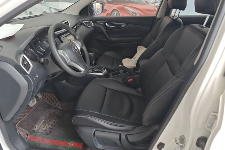 日产 逍客 2016款 2.0L CVT精英版中控内饰19