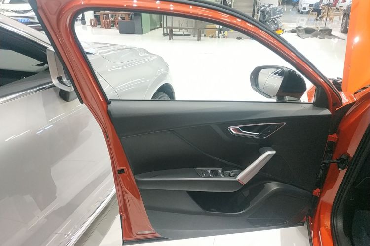 奥迪Q2L 2020款 35 TFSI 进取动感型中控内饰7007