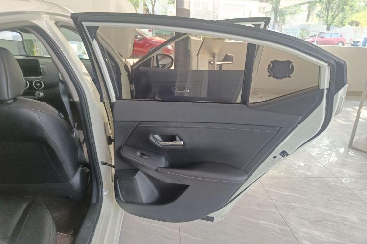 日产 轩逸 2022款 1.6L XL CVT悦享版中控内饰45