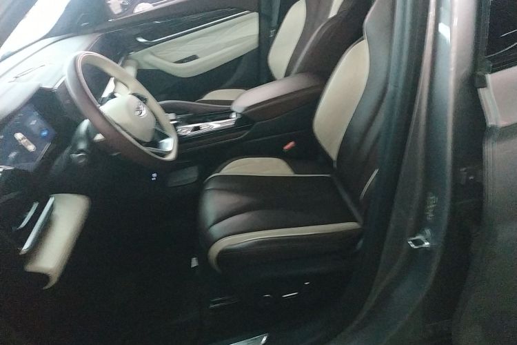 吉利汽车 星越L 2021款 2.0TD DCT EVO两驱旗舰型中控内饰19