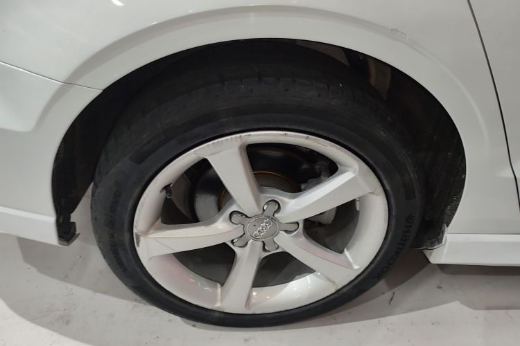 奥迪A3 2018款 30周年年型 Limousine 35 TFSI 时尚型车身外观56