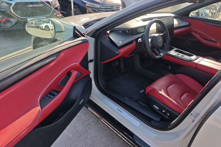 小米汽车 小米SU7 2024款 后驱长续航智驾版中控内饰7003