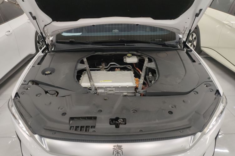 比亚迪 秦PLUS 2021款 EV 600KM 旗舰型机舱底盘24