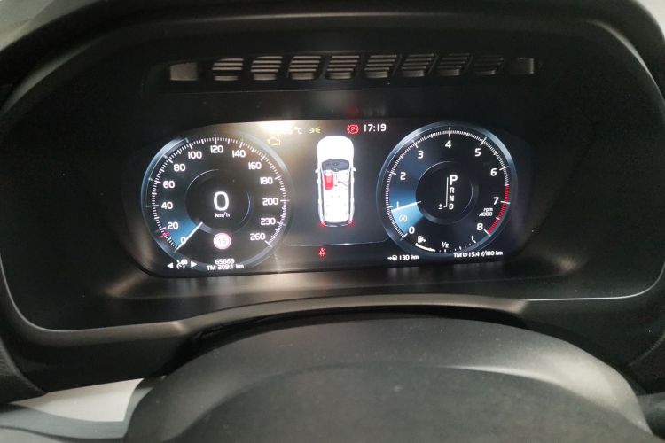 沃尔沃XC90 2015款 T6 智逸版 5座中控内饰14