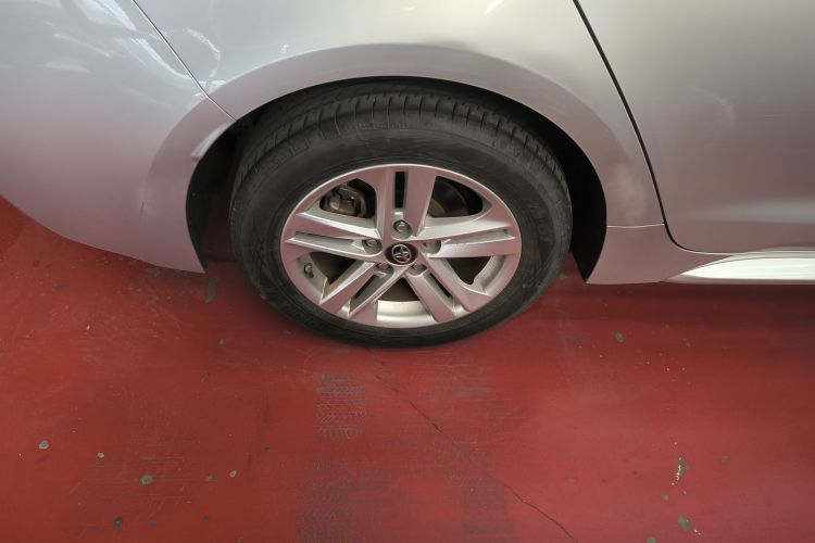 丰田 雷凌 2021款 双擎 1.8H E-CVT豪华版车身外观6008