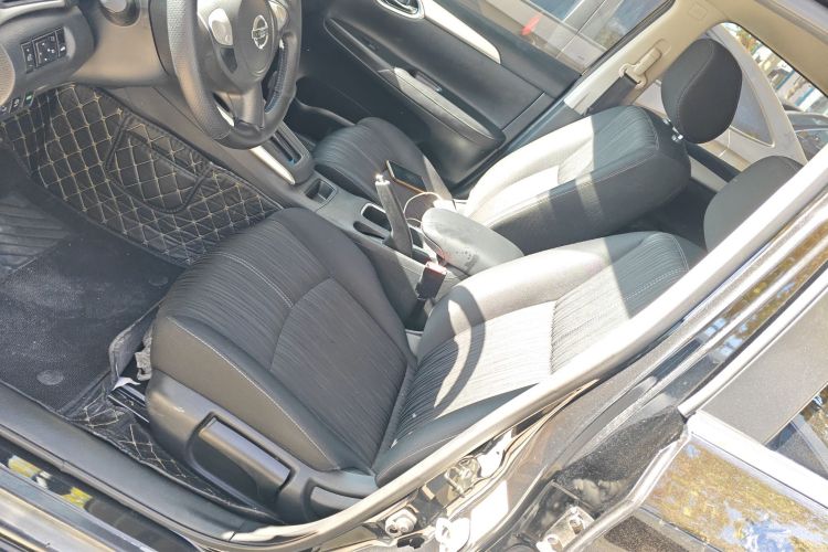 日产 轩逸 2022款 经典 1.6XE CVT舒适版中控内饰19