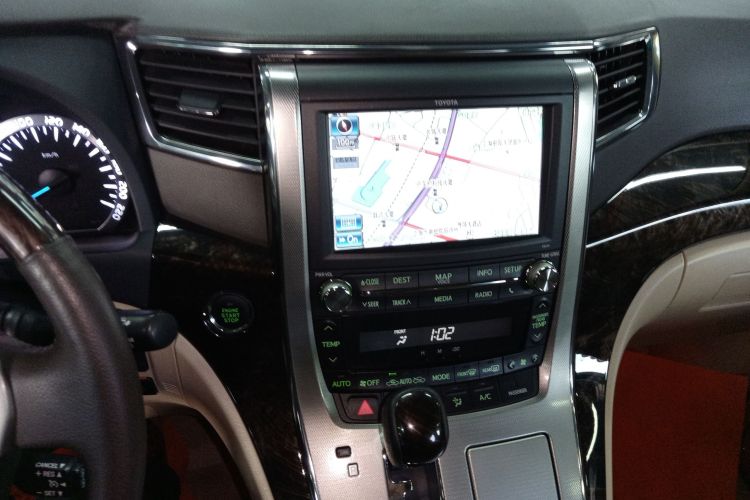 丰田 埃尔法 2012款 3.5L 豪华版局部细节16