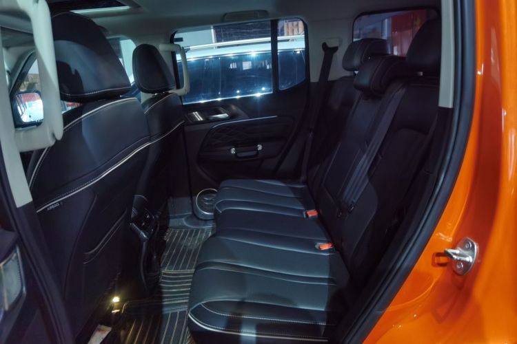 坦克300 2021款 越野版 2.0T 征服者中控内饰7004