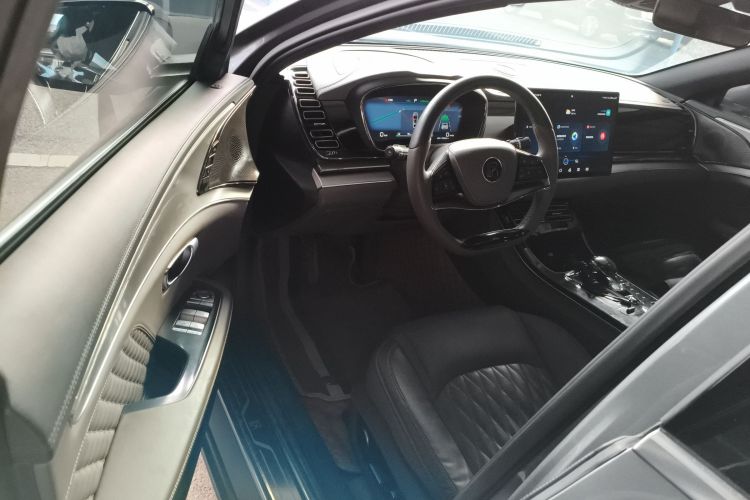 比亚迪 汉 2022款 DM-i 121KM 尊荣型中控内饰20