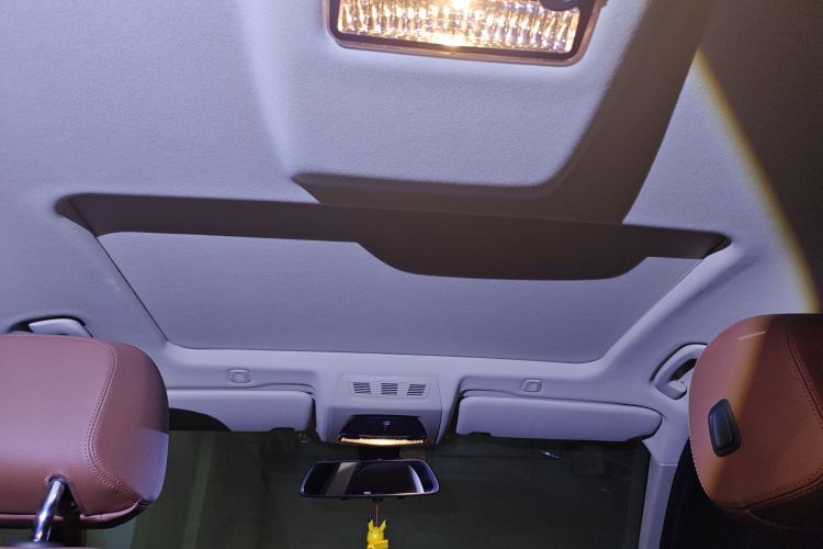 宝马5系 2017款 525Li 领先型中控内饰22