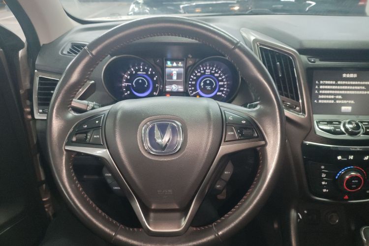 长安CS75 2014款 1.8T 自动精英型 国IV中控内饰13