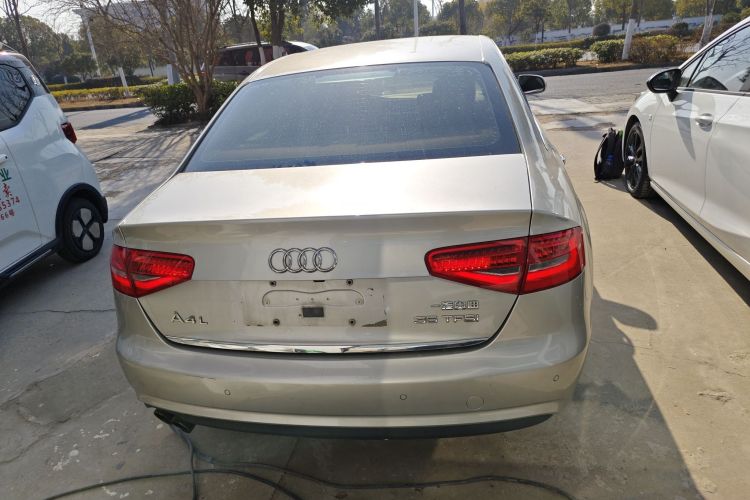 奥迪A4L 2016款 35 TFSI 自动舒适型车身外观6004