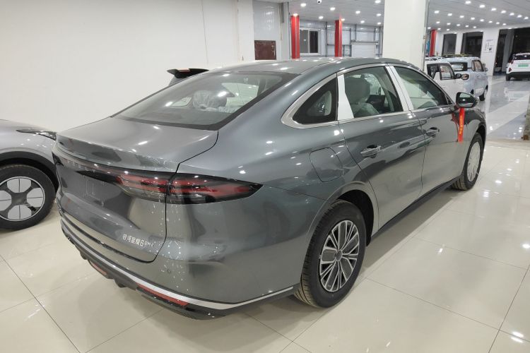 吉利银河 银河星耀6 2026款 60km启航版车身外观6005