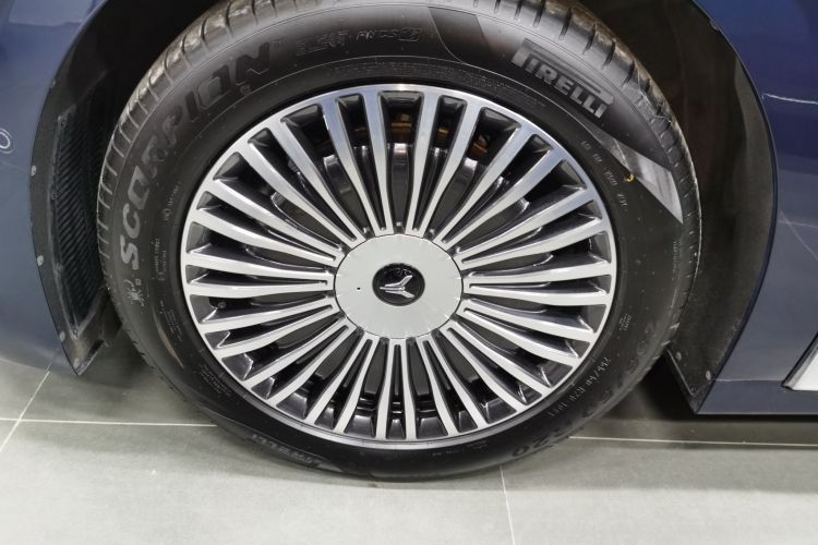 岚图汽车 岚图梦想家 2025款 PHEV 四驱旗舰鲲鹏版车身外观6007