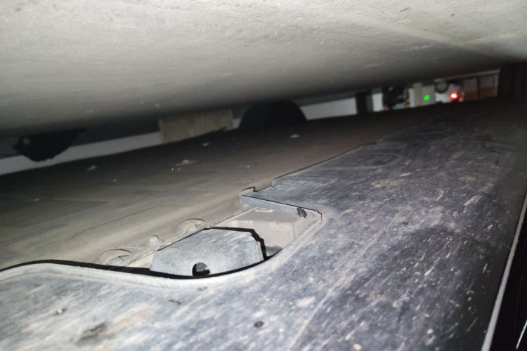 阿维塔12 2023款 650 三激光四驱性能版局部细节9001