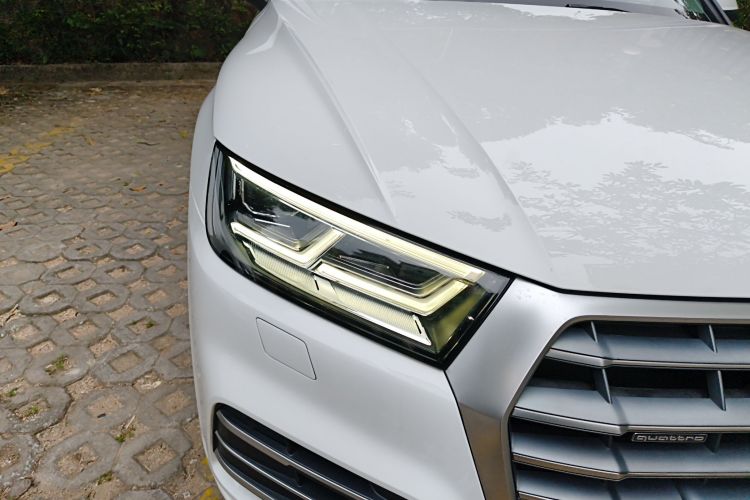 奥迪Q5L 2018款 45 TFSI 尊享时尚型 国V车身外观8