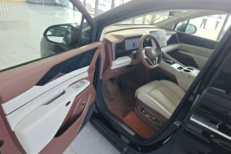 比亚迪 夏 2025款 DM-i 1.5T 180km 卓越型中控内饰20