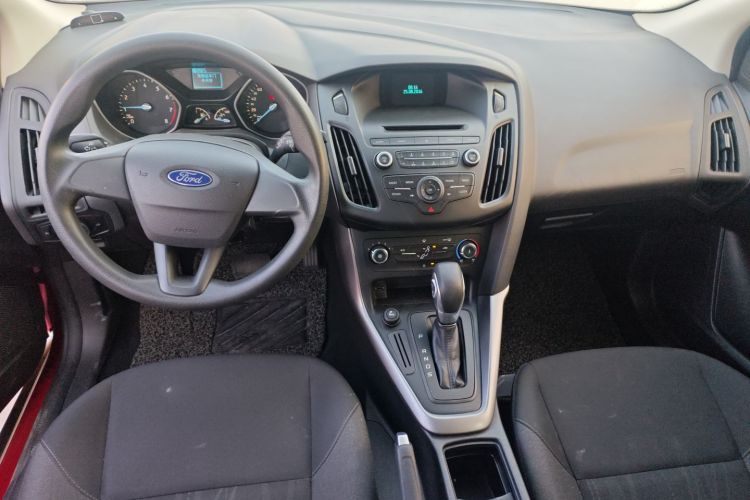 福特 福克斯 2015款 两厢 1.6L 自动舒适型中控内饰7002