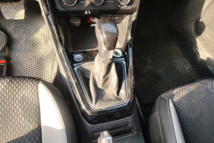 大众 探影 2021款 200TSI DSG 悦智联版中控内饰18