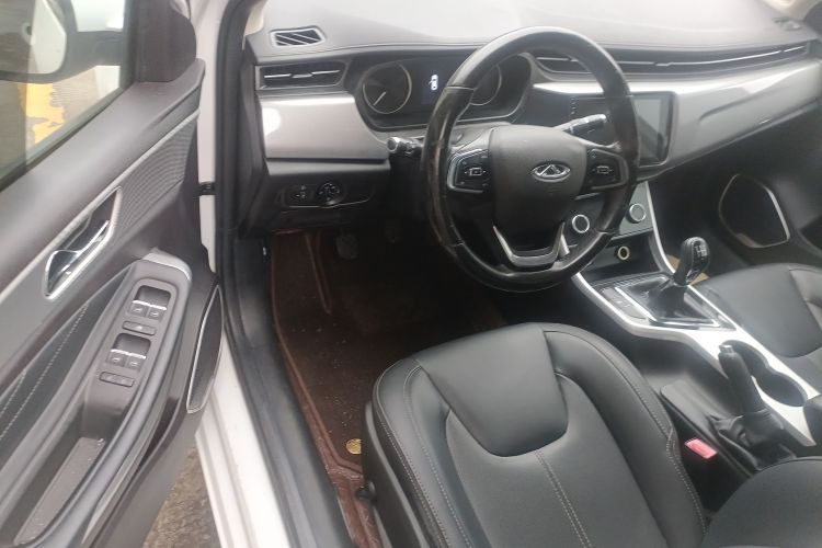 奇瑞 艾瑞泽5 2019款 改款PRO 1.5L 手动青春版 国VI中控内饰20