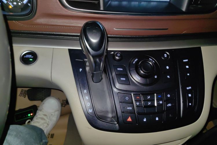 别克GL8 2018款 28T 豪华型 国VI局部细节18