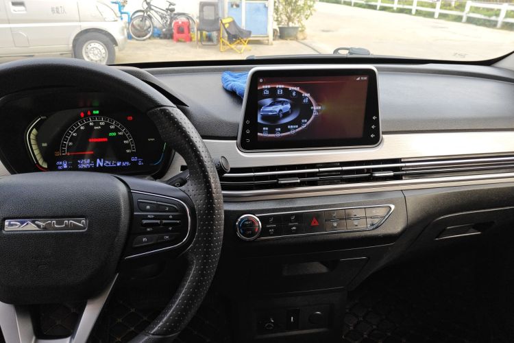 大运 悦虎 2022款 30.66kWh 两驱标准版中控内饰16
