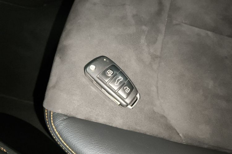 奥迪Q2L e-tron 2022款 Q2L e-tron 纯电智享型中控内饰7001