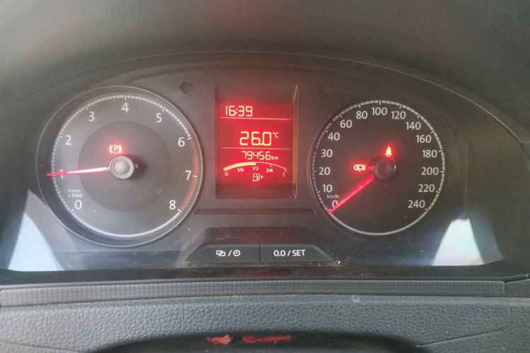 大众 桑塔纳 2021款 1.5L 手动风尚版中控内饰15