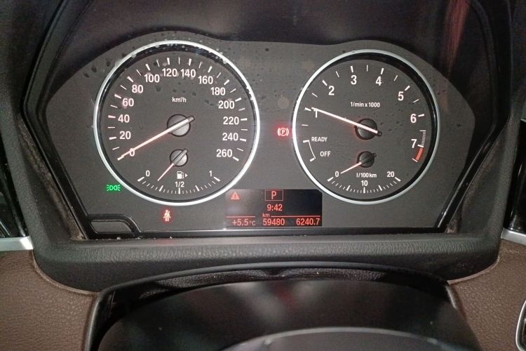 宝马X1 2018款 sDrive18Li 尊享型中控内饰14