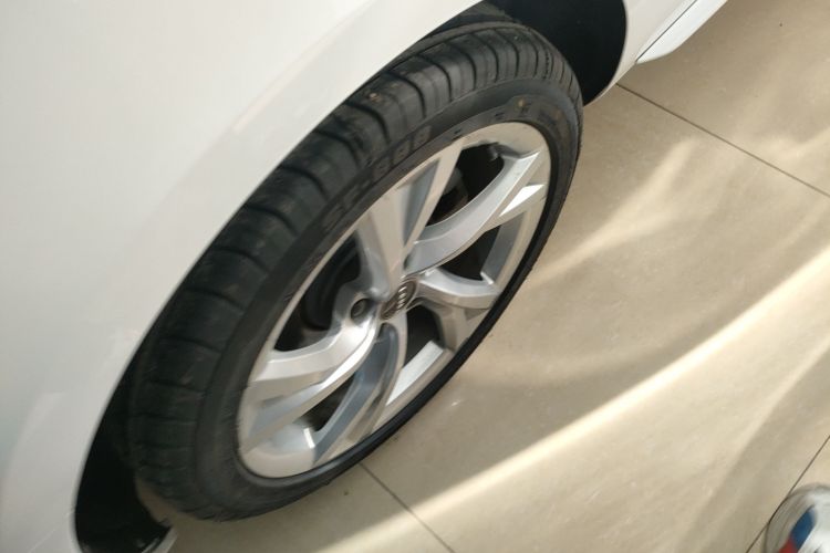 奥迪A4L 2020款 40 TFSI quattro 豪华致雅型车身外观6008