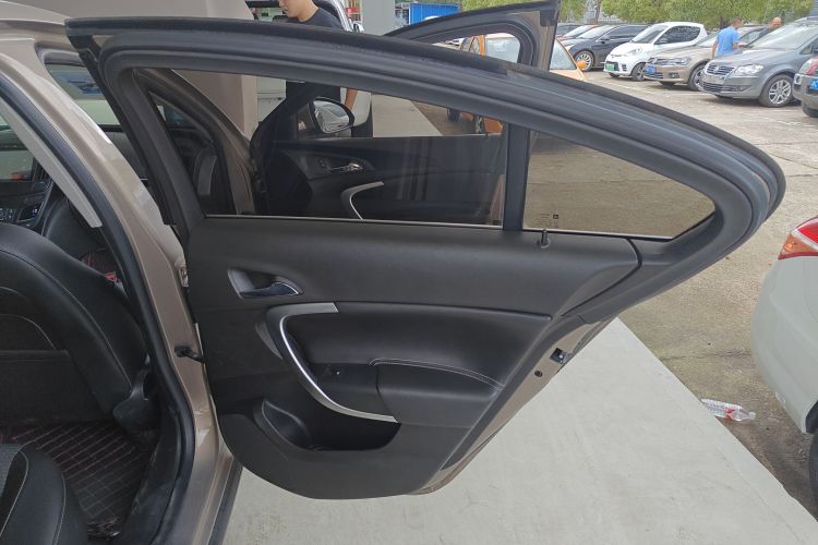 别克 君威 2015款 1.6T 领先技术型中控内饰45