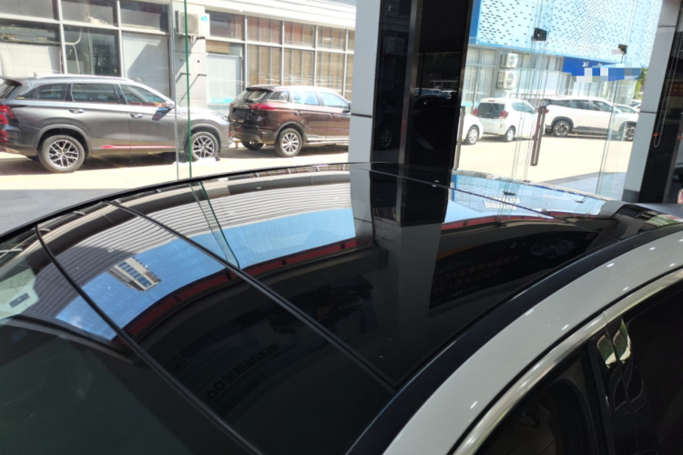 奔驰E级 2023款 E 260 L局部细节57