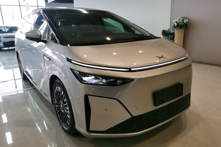 小鹏X9 2026款 增程版 1602 Ultra车身外观6002