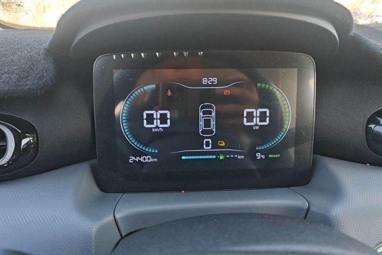 零跑汽车 零跑T03 2021款 400轻享版 磷酸铁锂局部细节14