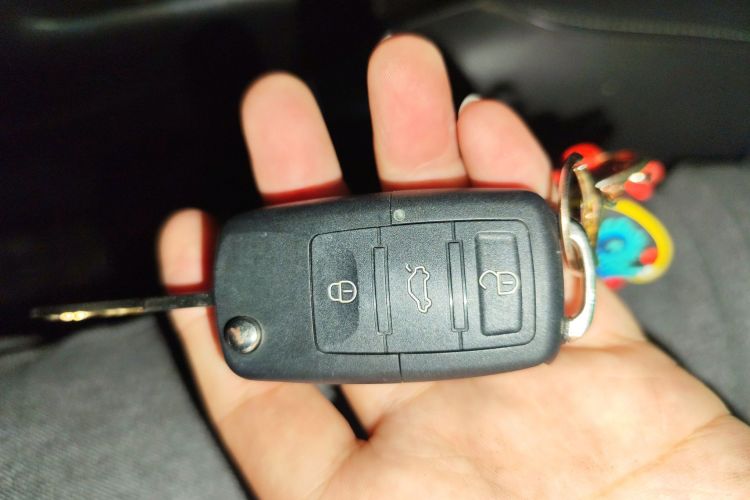 福特 福克斯 2012款 两厢 1.6L 自动风尚型中控内饰7001