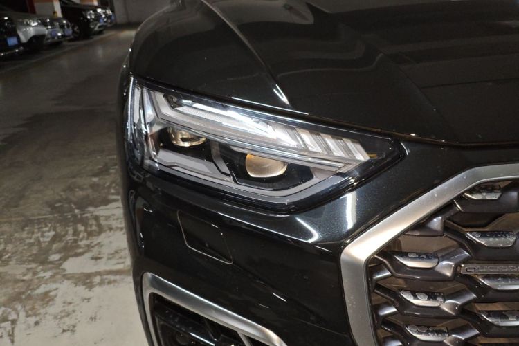 奥迪Q5L Sportback 2021款 45 TFSI 豪华型车身外观8