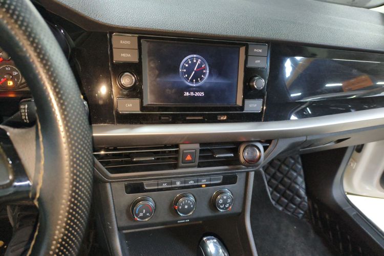 大众 朗逸 2018款 280TSI DSG舒适版 国V中控内饰16