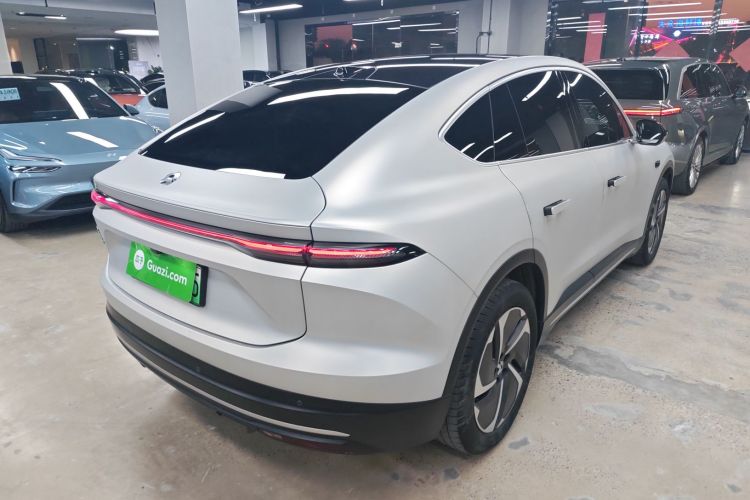 蔚来EC6 2023款 75kWh车身外观7