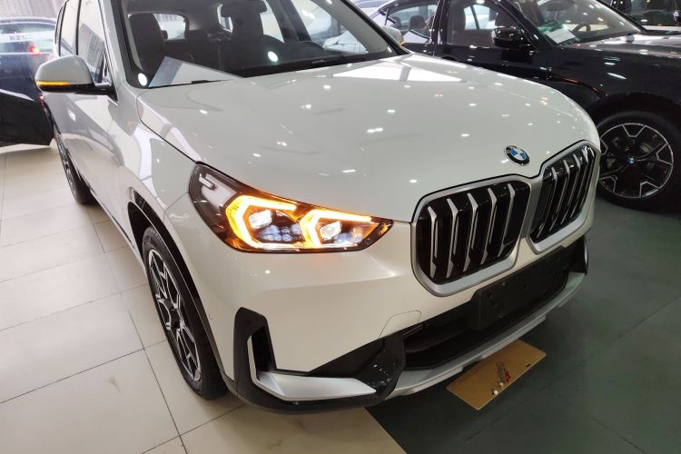 宝马X1 2023款 sDrive25Li X设计套装车身外观3