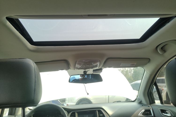 广汽传祺 传祺GS4 2016款 235T G-DCT豪华版中控内饰22