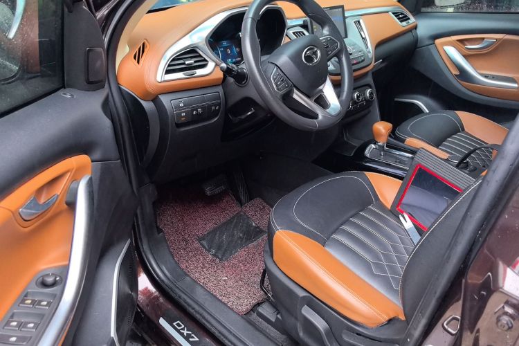 东南DX7 2018款 1.5T 自动荣耀版中控内饰20