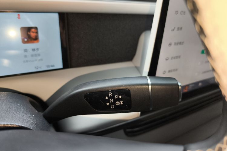 小鹏G6 2023款 580 长续航 Max中控内饰18