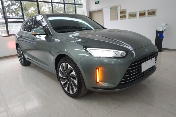 鸿蒙智行 问界M5 2022款 增程后驱标准版车身外观3