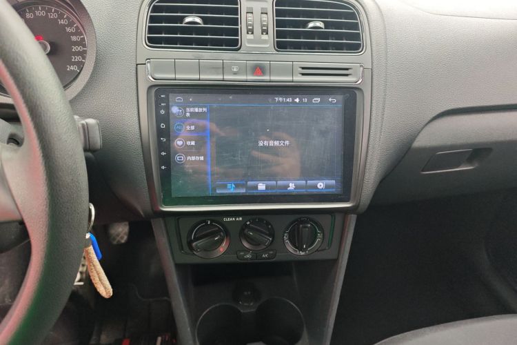 大众 Polo 2016款 1.4L 手动风尚型中控内饰16