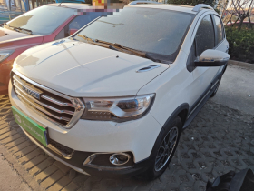 哈弗H1 2016款 蓝标 1.5L AMT尊贵型